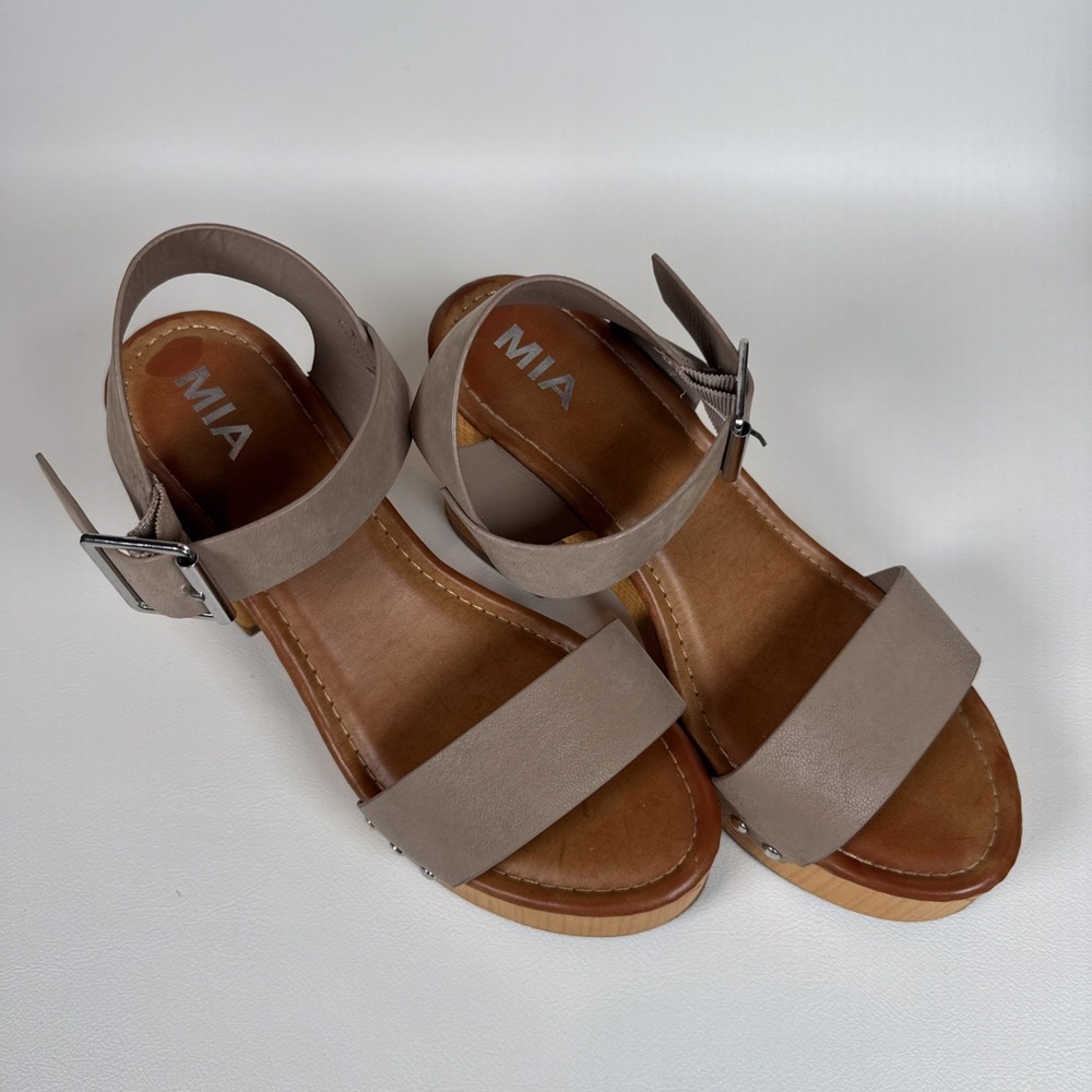 MIA Sabrina Platform Block Heel Sandals Taupe Buckle Open Toe Women's 9M